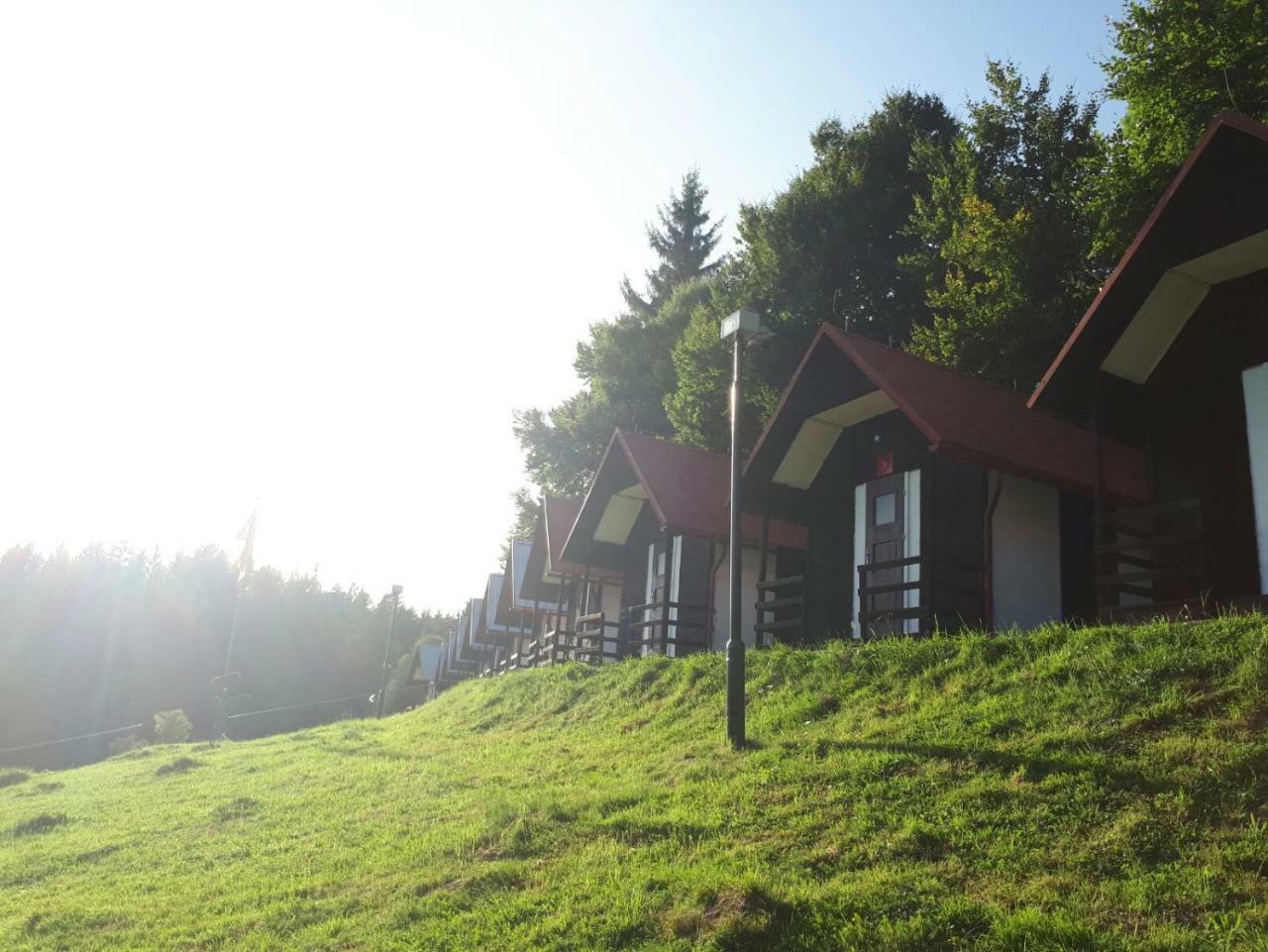 Olivin Kytlice Hiker Huts Hotel Ngoại thất bức ảnh